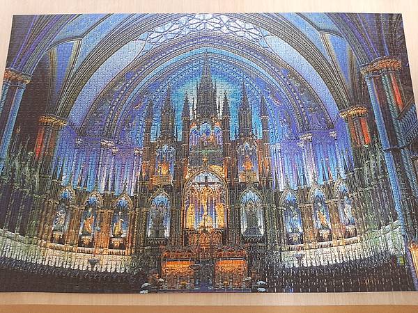Epoch/2016 -Blue light Notre-D Epoch/2016 -Blue light Notre-D