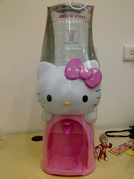 831021 Hello Kitty 2公升 飲水機 429 01