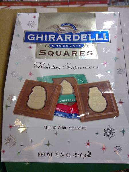 776996 Ghirardelli 歡樂假期耶誕系列巧克力片 3種圖案546公克 美國製 399 02.jpg
