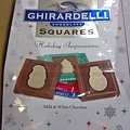 776996 Ghirardelli 歡樂假期耶誕系列巧克力片 3種圖案546公克 美國製 399 02.jpg