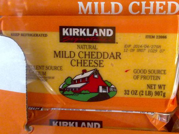 76165 Kirkland Signature Mild Cheddar Cheese 淡味切達乾酪 907公克 美國產 189 03.jpg