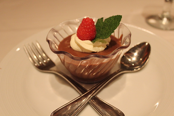 甜點：巧克力布丁