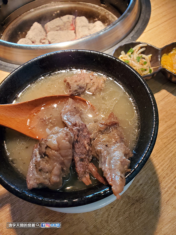 台中美食 脂板前炭火燒肉 台中頂級燒肉 約會聚餐餐廳 高級餐