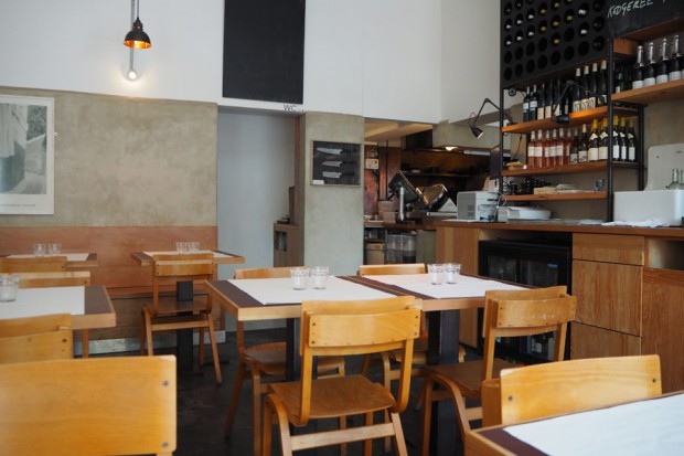 f-peckham-refreshment-rooms-london-se15-interior-design-restaurant-breakfast-lunch-dinner-seasonal-regional-restaurant-620x413 (1)