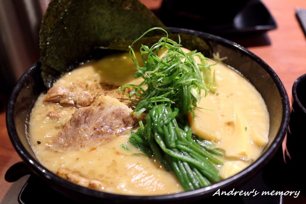 台北 大安 東京高田馬場鷹流拉麵 濃到凝脂的天然美味 台灣最濃郁美肌拉麵東區登場 雪花台湾 台北 大安 東京高田馬場鷹流拉麵 濃到凝脂的天然美味 台灣最濃郁美肌拉麵東區登場 雪花台湾