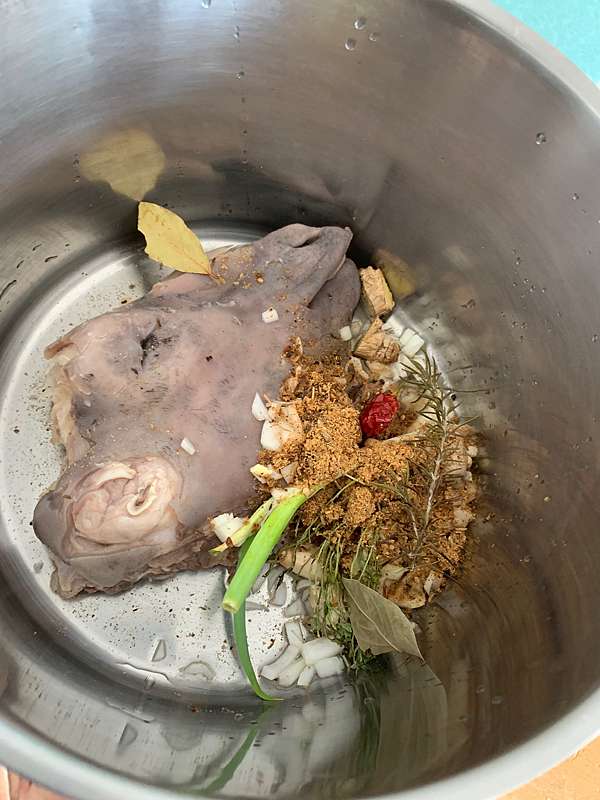 食譜 羊腦咖哩 及羊頭的一些什麼 野和尚的燒菜筆記 痞客邦