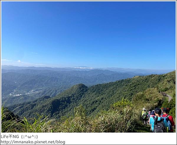 54_221003_20.jpg 54_221003_20.jpg