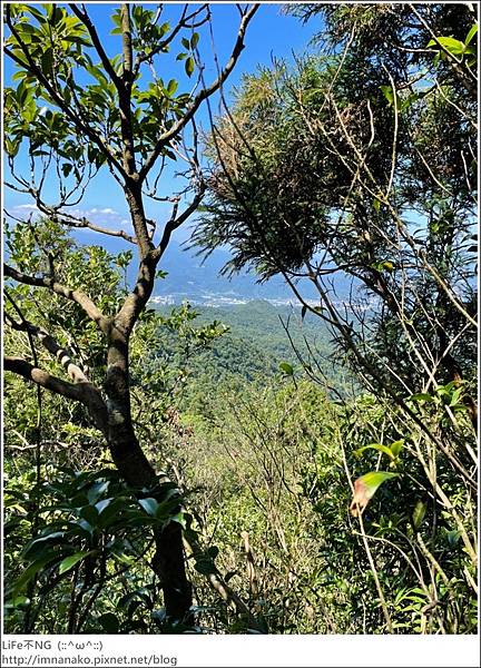 54_221003_52.jpg 54_221003_52.jpg