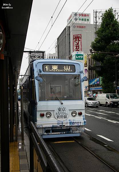 岡山城-路面電車.jpg