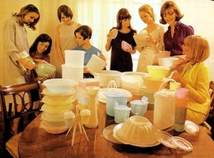 Tupperware Party @ 1960 