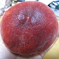 今年第一顆桃子