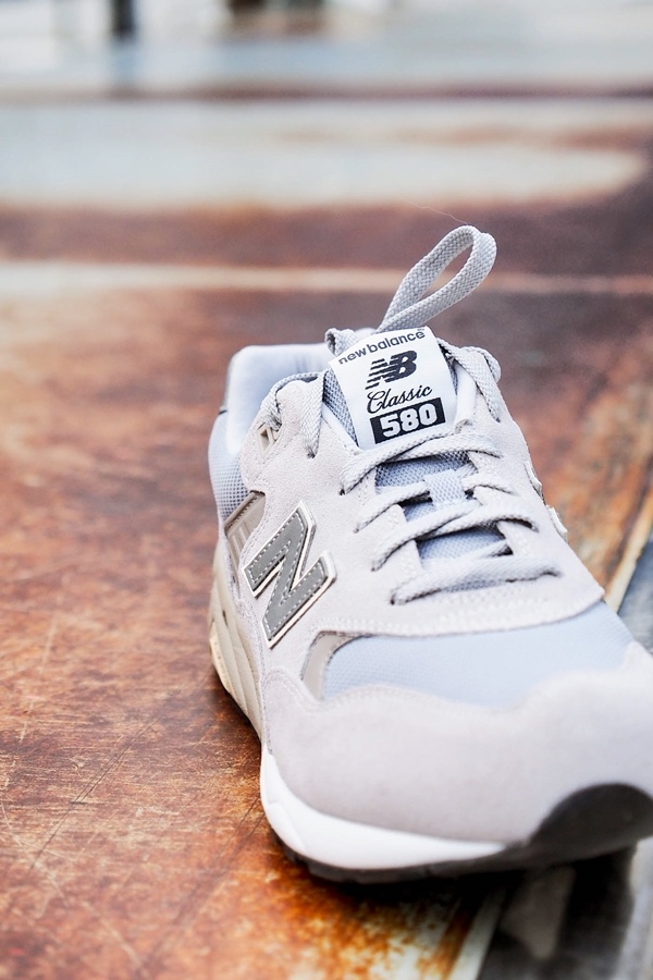 new balance 580 classic gold