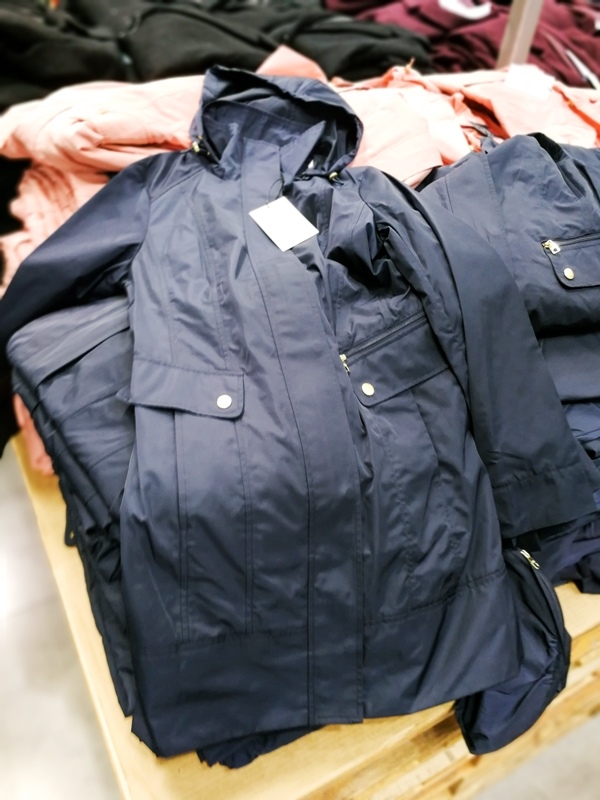 COLE HANN 女風衣外套 1499.jpg COLE HANN 女風衣外套 1499.jpg