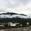 遠山山嵐雲霧飄渺