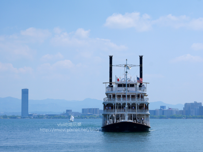 滋賀 旅 大津市 遊覽船密西根號巡遊 ミシガンクルーズ 飽覽琵琶湖風光 船上還有哥哥姊姊帶動唱 Vivi吃喝玩樂 痞客邦