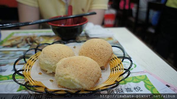 添好運酥皮叉燒包1.JPG