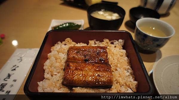 梅子鰻魚飯盒