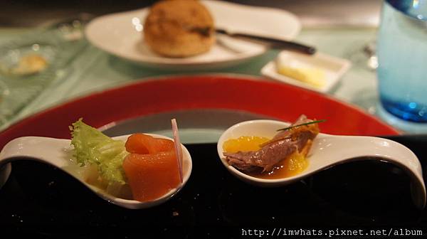 夏慕尼煙燻鮭魚蘋果酸豆及橙香油封鴨 夏慕尼煙燻鮭魚蘋果酸豆及橙香油封鴨