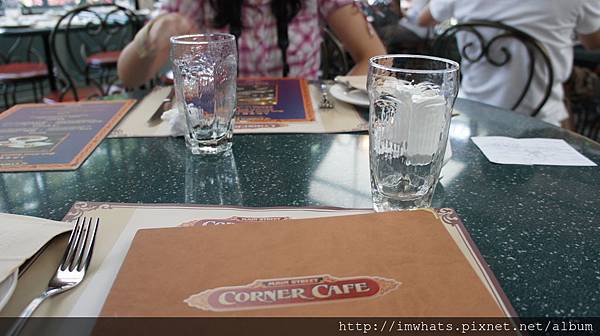 corner cafeDSC06331 corner cafeDSC06331