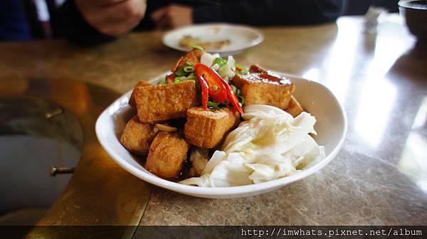 吳阿水老茶館炸豆腐.JPG