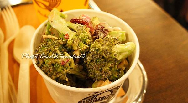 Mighty Quinns BBQ酪奶花椰菜沙拉.JPG Mighty Quinns BBQ酪奶花椰菜沙拉.JPG