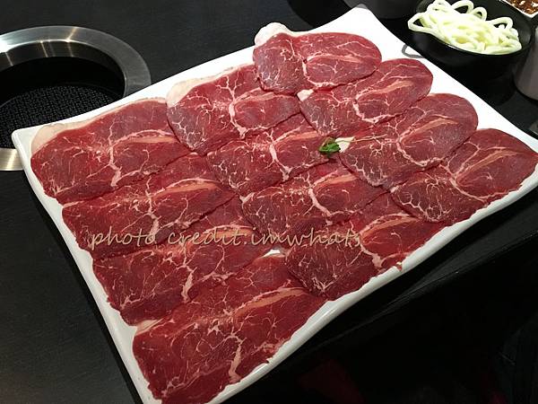 肉多多里肌牛.JPG