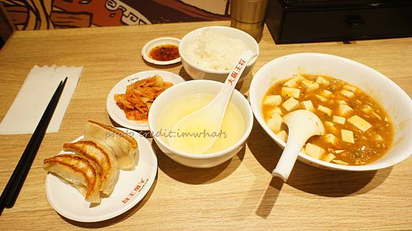 大阪王將餃子四川麻婆豆腐定食.JPG 大阪王將餃子四川麻婆豆腐定食.JPG