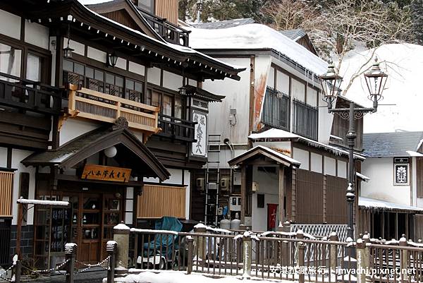 銀山溫泉