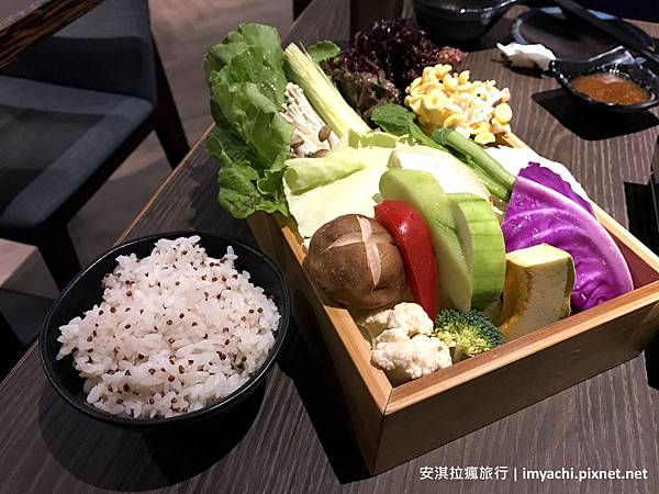 TEMP03.jpg TEMP03.jpg