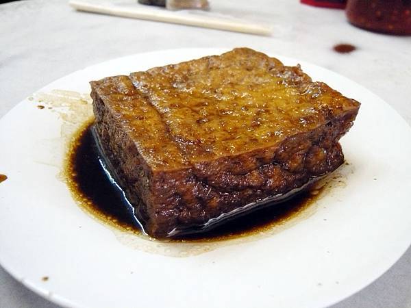 0425 老牌黃記燉肉飯- 油豆腐