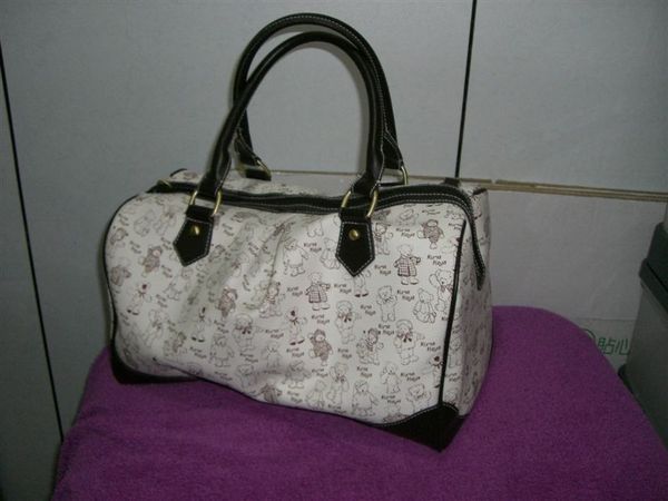 熊之部屋限量款包包