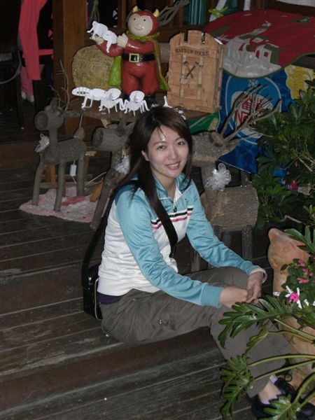 餐廳門口 ....所以我最討厭閃光燈