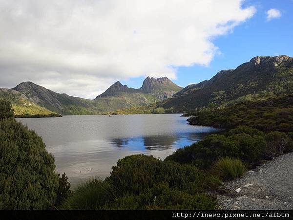 DOVE LAKE