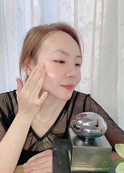 【臉部保養】拒絕老化,秋冬必備讓我霜備感受的 - Dorem 試用