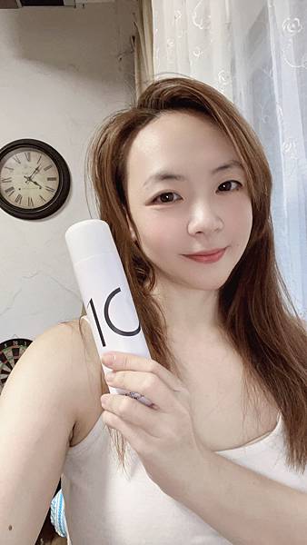 【臉部保養】綿密的雲朵泡泡洗完超潔淨-10skin 瞬亮碳酸 試用