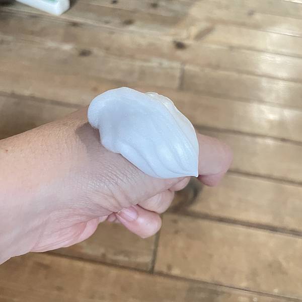 【臉部保養】綿密的雲朵泡泡洗完超潔淨-10skin 瞬亮碳酸 試用