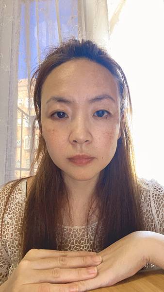 【臉部保養】打造偽素顏肌!服貼底妝必備,潤色防曬推薦 - H 試用