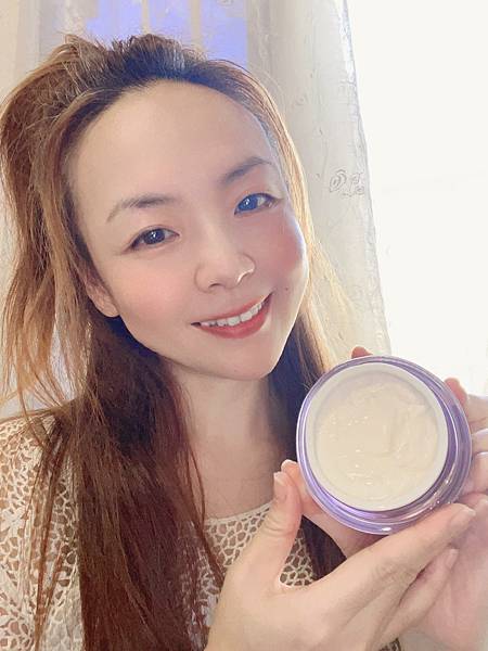 【臉部保養】大齡女子恢復水嫩Q彈肌膚的秘密 | CP+微分子 試用