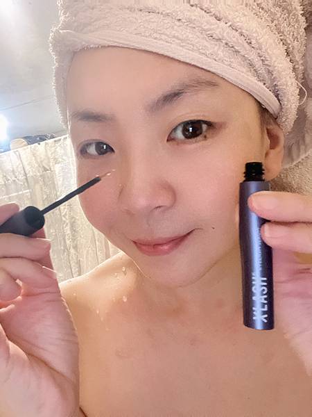 【臉部保養】解鎖迷人睫毛的秘密!【XLASH 睫毛魔幻賦活精 試用