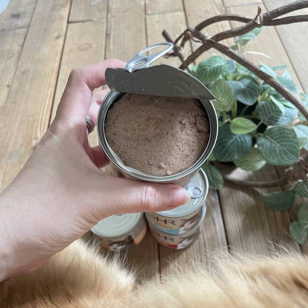 女人知己試用大隊,口碑行銷,部落客行銷,來自純淨自然無汙染的紐西蘭,自然主食罐,GHR 健康主義,GHR,貓用主食罐,貓罐,GHR貓用無穀主食罐,雞肉蔓越莓配方,鹿肉雞肉配方,牛羊加雞配方,刷尾負鼠肉雞肉配方,評價,口碑,適口性佳,心得,紐西蘭GHR,罐頭,貓咪,牛磺酸,軟骨素,維生素關節保健