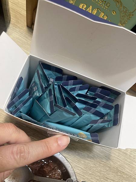 女人知己試用大隊,口碑行銷,部落客行銷,Moegis萌吉 腸道生機專利RBE益生菌,寵物益生菌,專利RBE益生元,專利蔬果酵素,小分子胜肽,藍藻粉,維持免疫力,幫助維持消化道機能,維持正常食慾,改變細菌叢生態,腸胃保健,犬貓適用