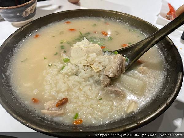 基隆平價美食 基隆火車站/基隆廟口附近美食推薦 架大碗海鮮麵