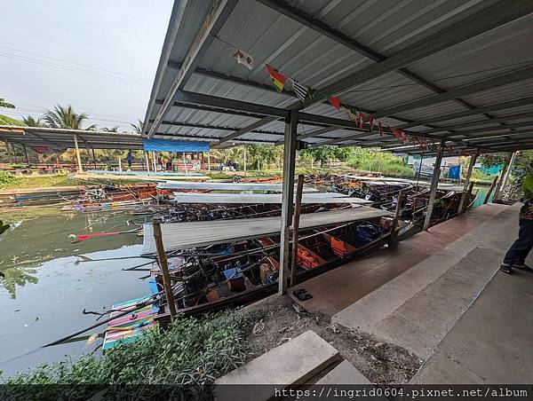 泰國自由行曼谷近郊到華欣 景點介紹 丹嫩莎朵水上市場+美功鐵