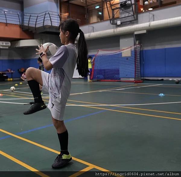 康得適評價 MIT台灣製護踝 輕盈貼紮機能、醫療運動級支撐 康得適評價 MIT台灣製護踝 輕盈貼紮機能、醫療運動級支撐