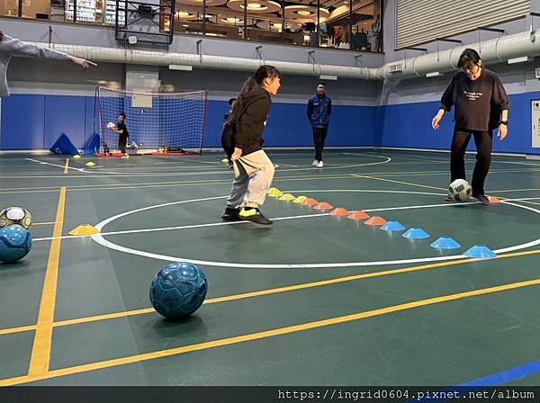 康得適評價 MIT台灣製護踝 輕盈貼紮機能、醫療運動級支撐 康得適評價 MIT台灣製護踝 輕盈貼紮機能、醫療運動級支撐