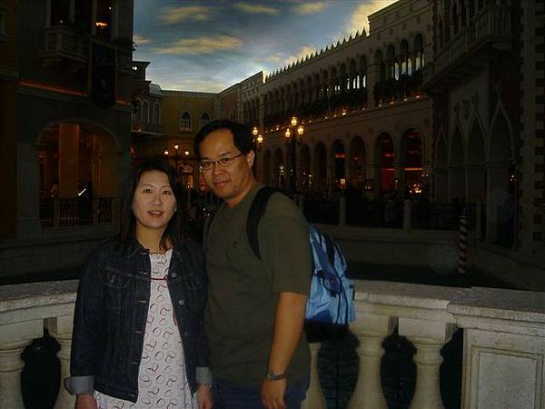 24.Roy & Sylvia in Venetian