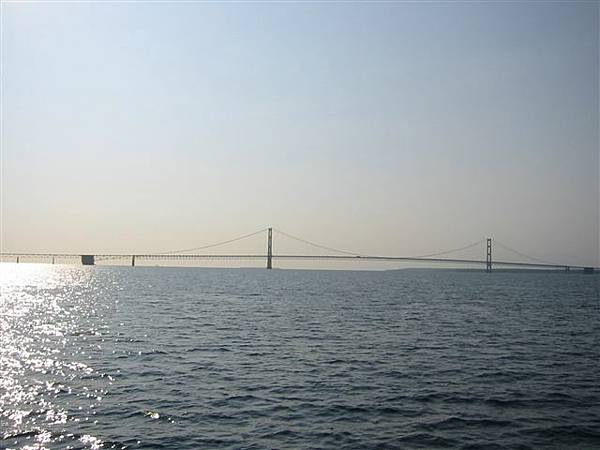 19.Mackinac Bridge