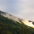 Interlaken-早晨的金色山嵐
