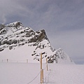 少女峰鐵道/Jungfraujoch-高原平台上的Monch峰(3970m)
