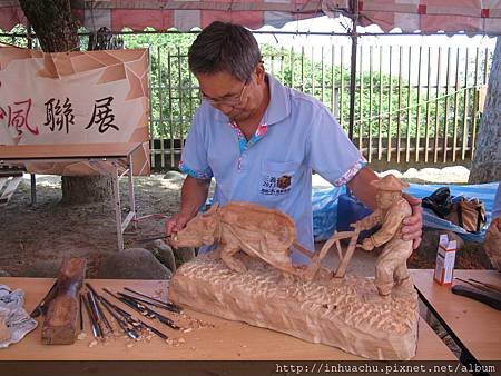 2013 10 國際木雕藝術節現場雕刻 (3)